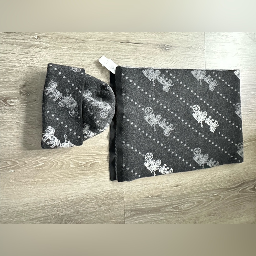 Coach Black and Gray Scarf and Beanie Set with Carriage Design - Picture 3 of 8